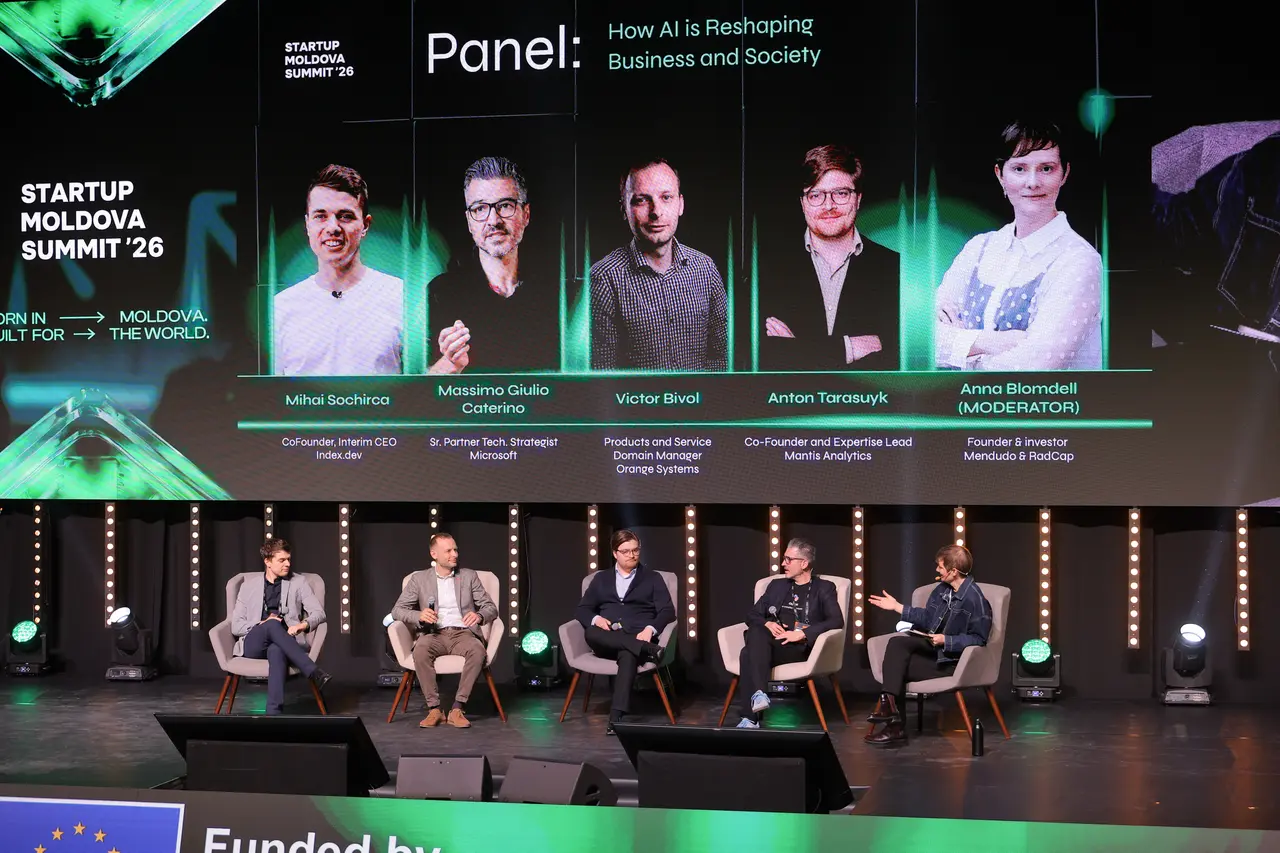 Panel discussion with founders and investors